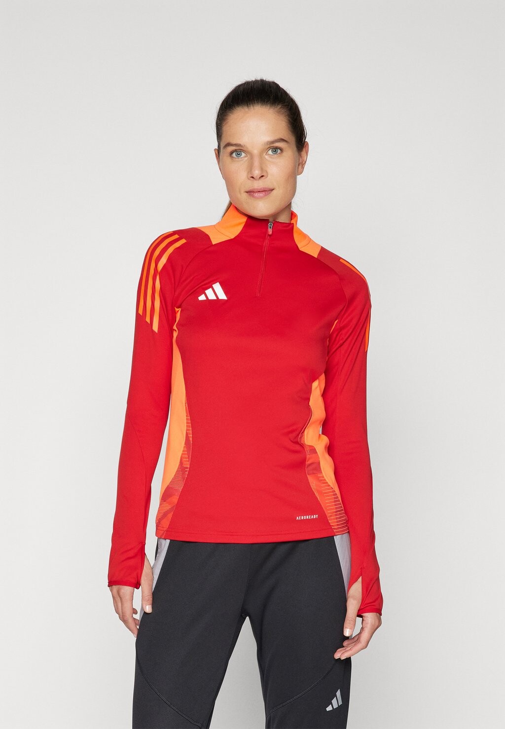 Топ с длинными рукавами TIRO COMPETITION TRAINING TOP adidas Performance, цвет team power red
Топ с длинными рукавами TIRO COMPETITION TRAINING TOP adidas Performance, цвет team power red