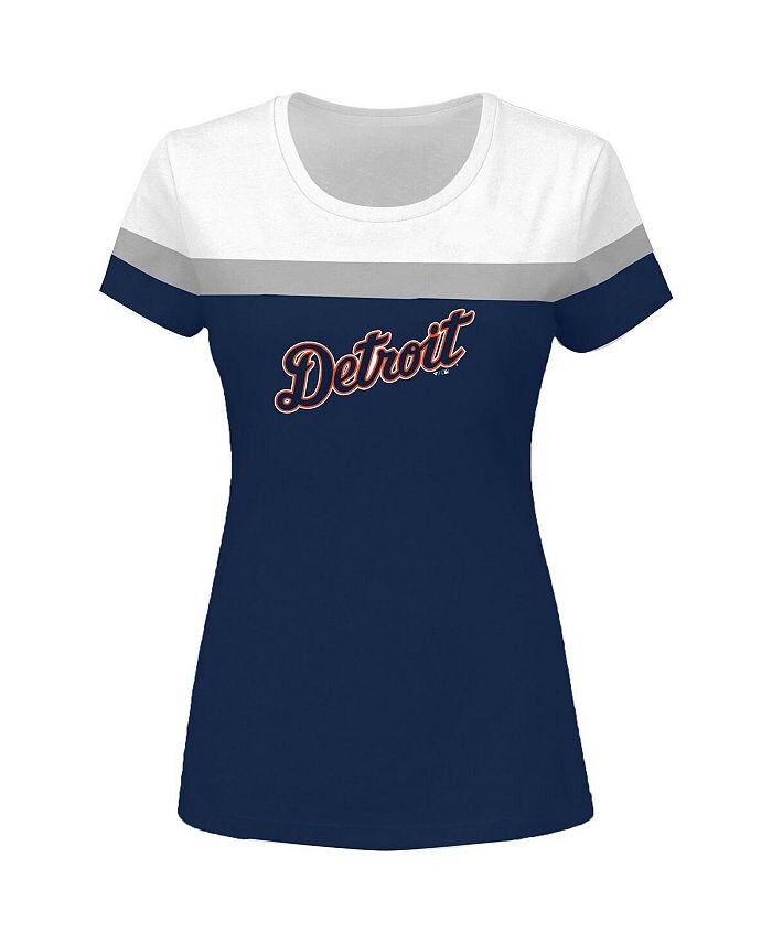 Женская бело-темно-синяя футболка с цветными блоками Detroit Tigers больших размеров Profile, синий
Женская бело-темно-синяя футболка с цветными блоками Detroit Tigers больших размеров Profile, синий