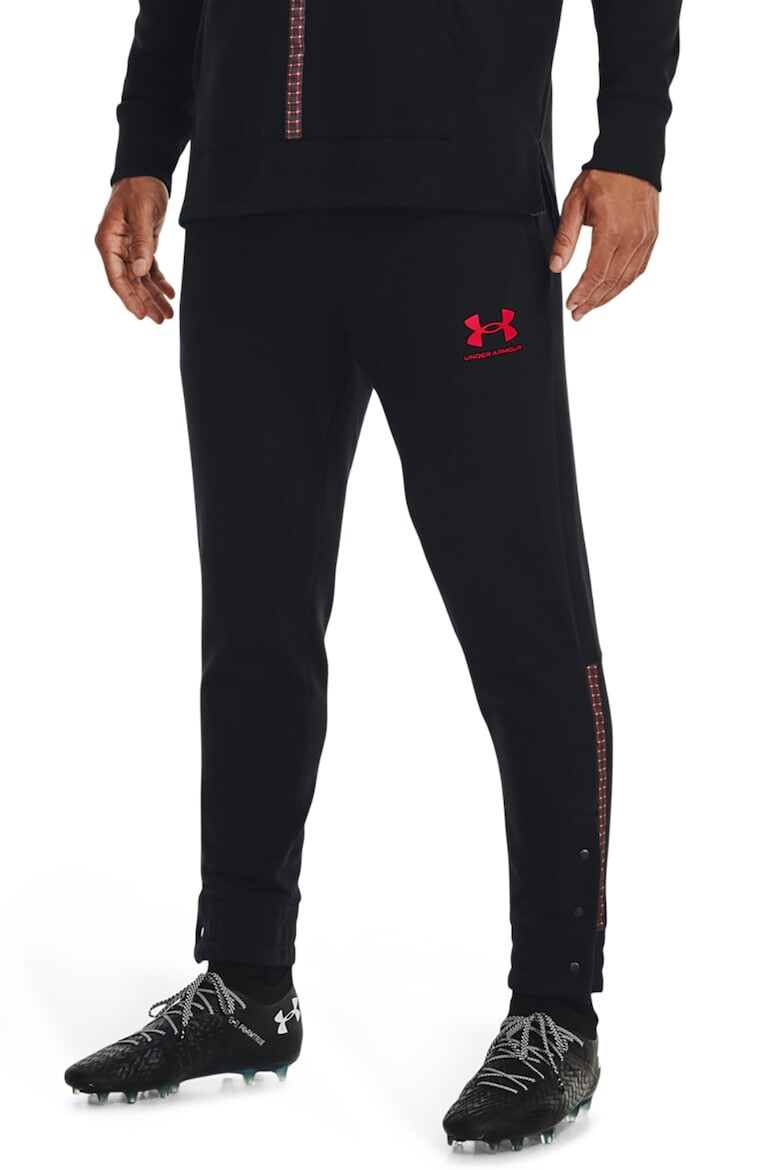 Футбольные брюки Accelerate с разрезами на щиколотках Under Armour, черный
Футбольные брюки Accelerate с разрезами на щиколотках Under Armour, черный