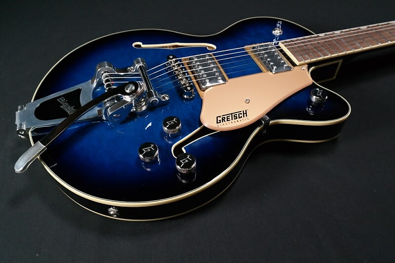 Электрогитара Gretsch G5655T-QM Electromatic Center Block Jr. Single-Cut Quilted Maple with Bigsby Hudson Sky - 856
Электрогитара Gretsch G5655T-QM Electromatic Center Block Jr. Single-Cut Quilted Maple with Bigsby Hudson Sky - 856