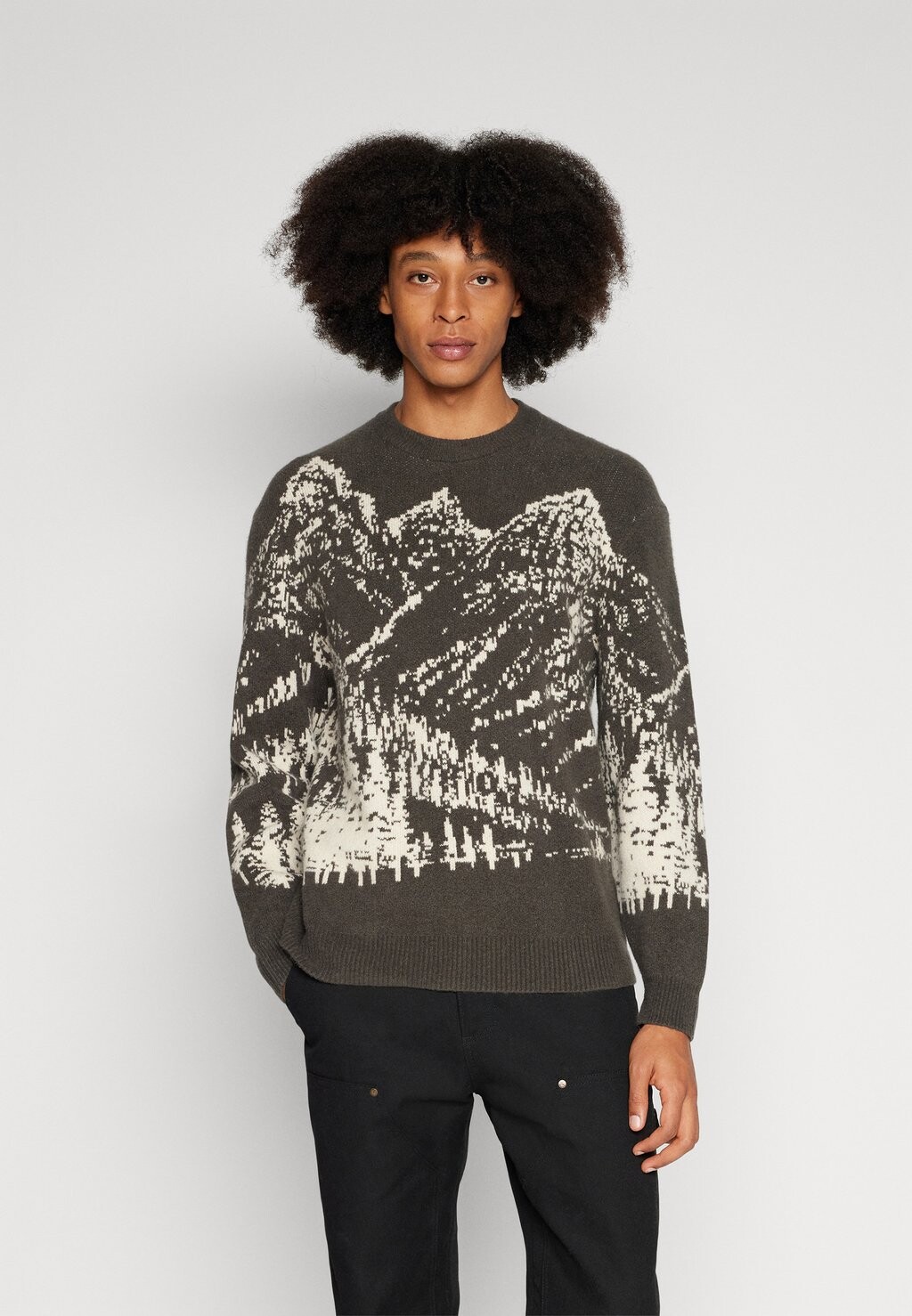 Свитер FUZZY PERFECT SCENIC CREW SWEATER Abercrombie & Fitch, оливковый сценический, Зеленый
Свитер FUZZY PERFECT SCENIC CREW SWEATER Abercrombie & Fitch, оливковый сценический, Зеленый