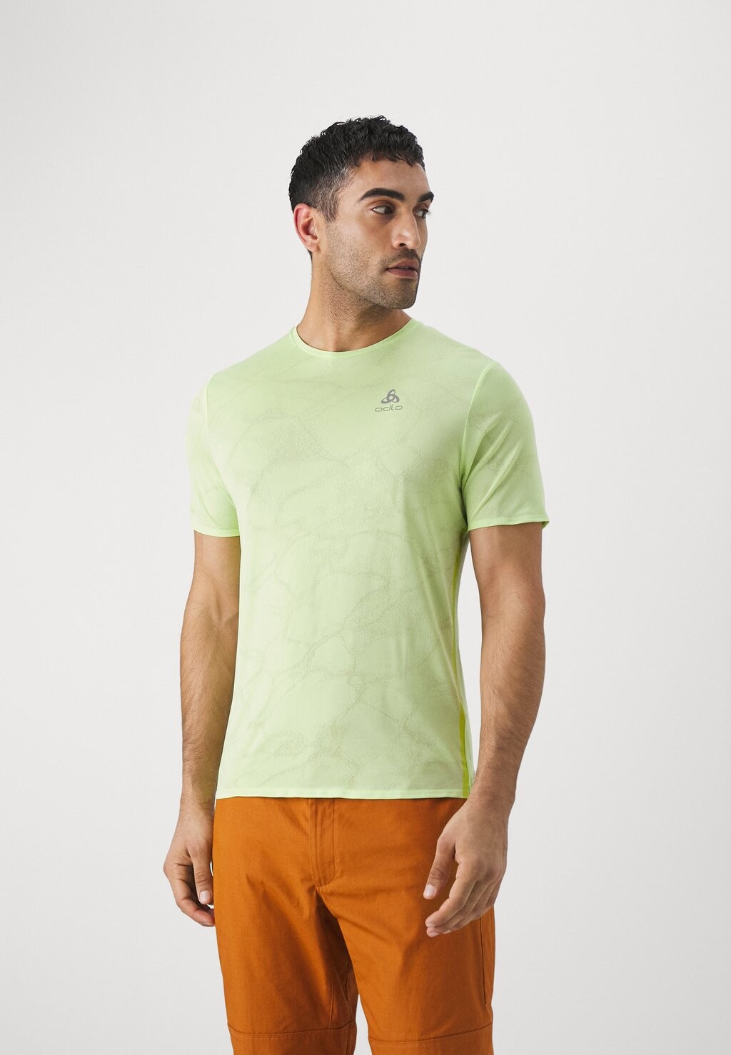 Спортивная футболка Crew Neck Zeroweight Engineered Chill Tec ODLO, цвет sharp green melange
Спортивная футболка Crew Neck Zeroweight Engineered Chill Tec ODLO, цвет sharp green melange
