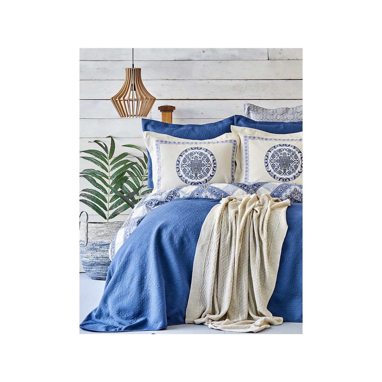 Комплект постельного белья Зимний комплект из 8 предметов Karaca Home Levni Blue Double Rnf
Комплект постельного белья Зимний комплект из 8 предметов Karaca Home Levni Blue Double Rnf
