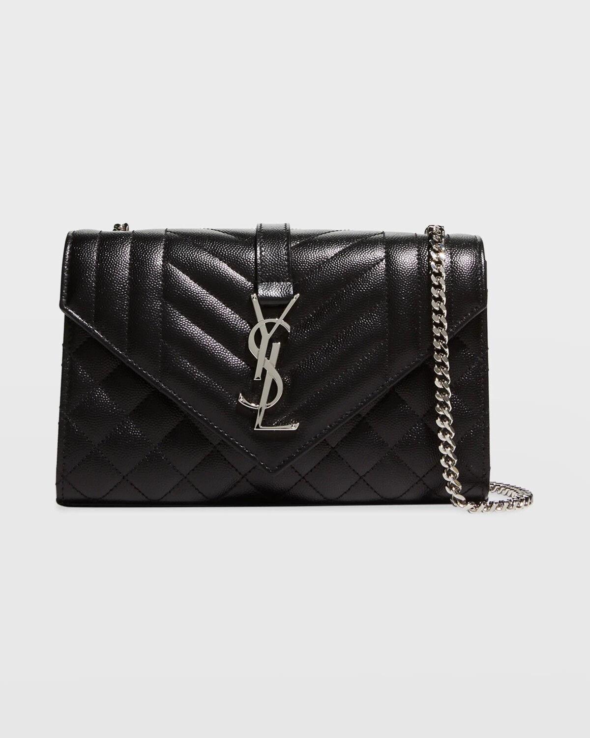 Маленькая сумка через плечо Envelope Triquilt YSL из зерненой кожи Saint Laurent, цвет Black
Маленькая сумка через плечо Envelope Triquilt YSL из зерненой кожи Saint Laurent, цвет Black