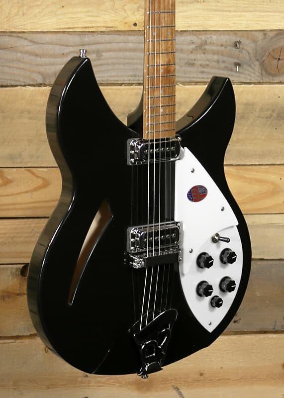 Электрогитара Rickenbacker 330 Electric Guitar Jetglo Special Sale Price Until 1-31-24
Электрогитара Rickenbacker 330 Electric Guitar Jetglo Special Sale Price Until 1-31-24