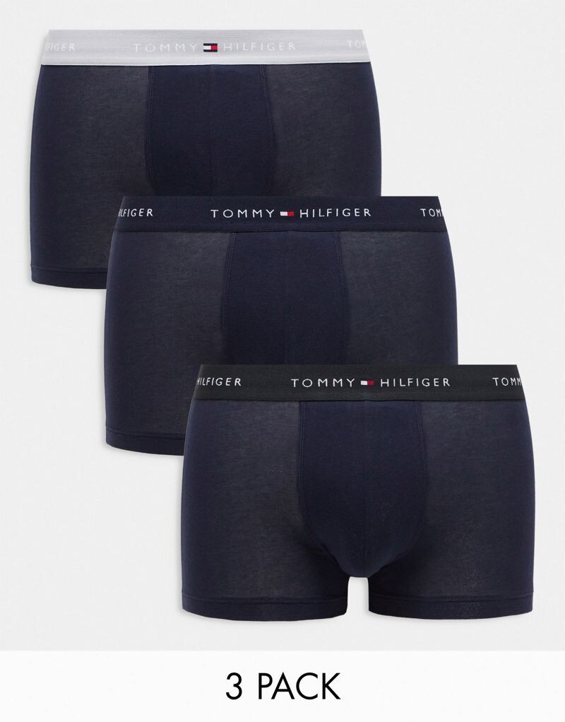 Фирменные хлопковые плавки Tommy Hilfiger Essentials темно-синего цвета с цветным поясом
Фирменные хлопковые плавки Tommy Hilfiger Essentials темно-синего цвета с цветным поясом