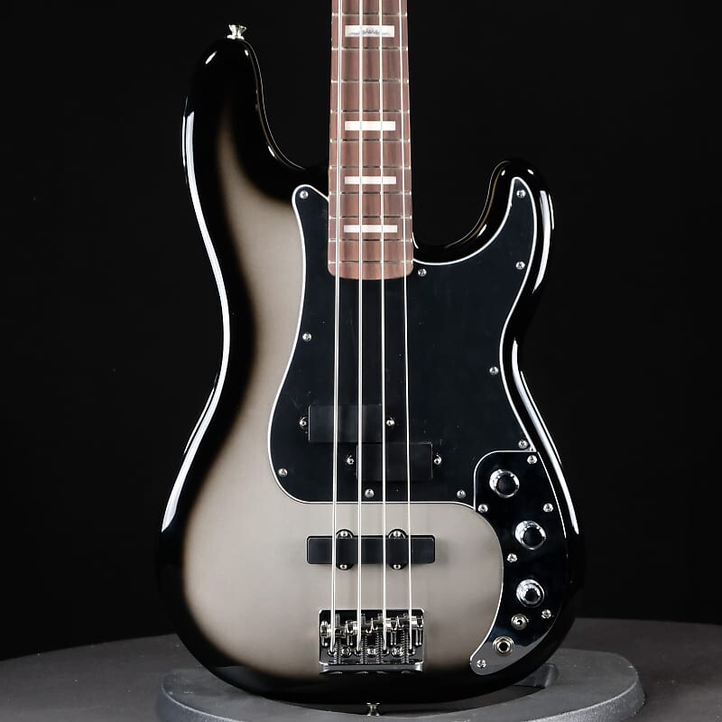 Басс гитара Fender Troy Sanders Precision Bass - Silverburst with Rosewood Fingerboard
Басс гитара Fender Troy Sanders Precision Bass - Silverburst with Rosewood Fingerboard