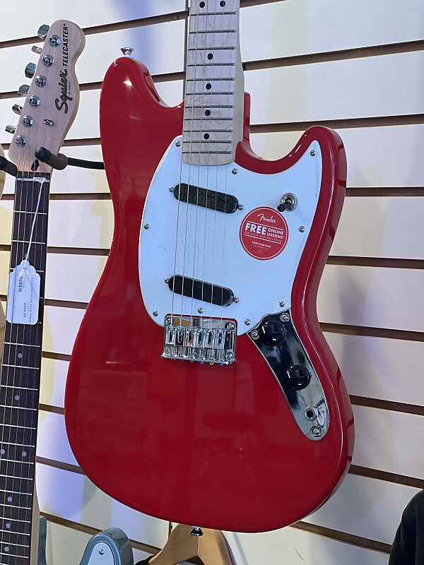 Электрогитара Squier Sonic Mustang, Maple Fingerboard, White Pickguard, Torino Red
Электрогитара Squier Sonic Mustang, Maple Fingerboard, White Pickguard, Torino Red