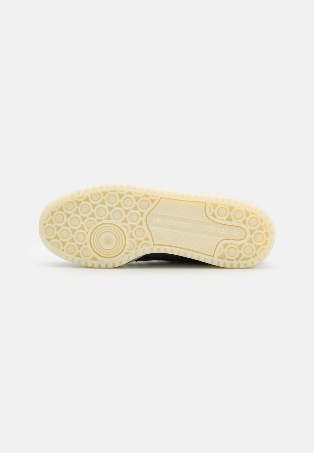 Кроссовки Forum Low Cl adidas Originals, основной черный/слоновая кость/песочные слои
Кроссовки Forum Low Cl adidas Originals, основной черный/слоновая кость/песочные слои