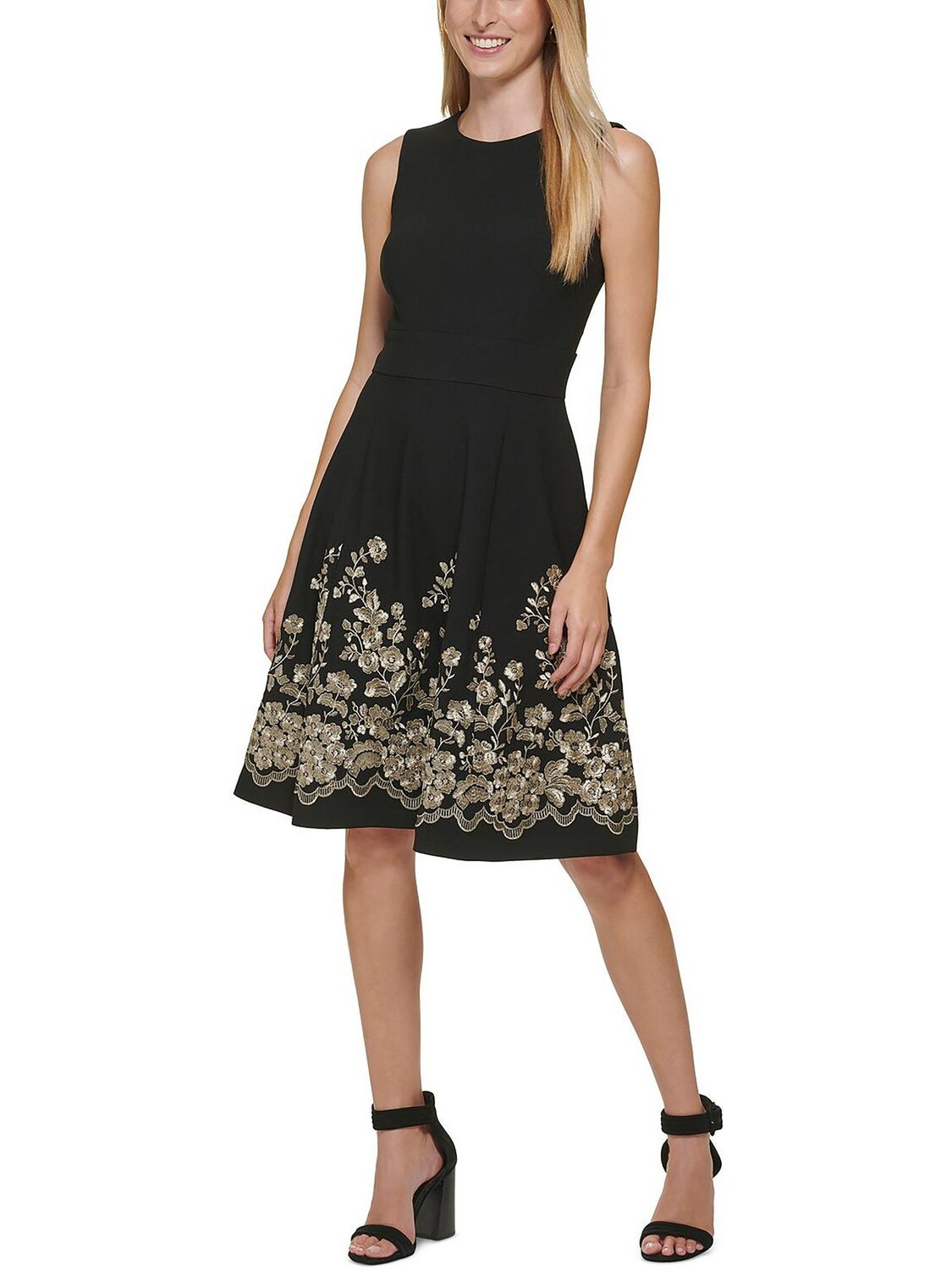 Женское мини-платье с расклешенной юбкой и вышивкой Petites Calvin Klein, цвет Black/Gold
Женское мини-платье с расклешенной юбкой и вышивкой Petites Calvin Klein, цвет Black/Gold