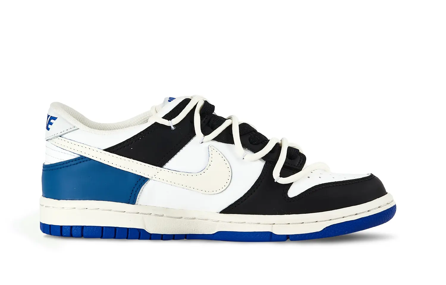 Кроссовки Nike Dunk Skateboarding Shoes Women's Low-top Black/Blue, черный/синий
Кроссовки Nike Dunk Skateboarding Shoes Women's Low-top Black/Blue, черный/синий