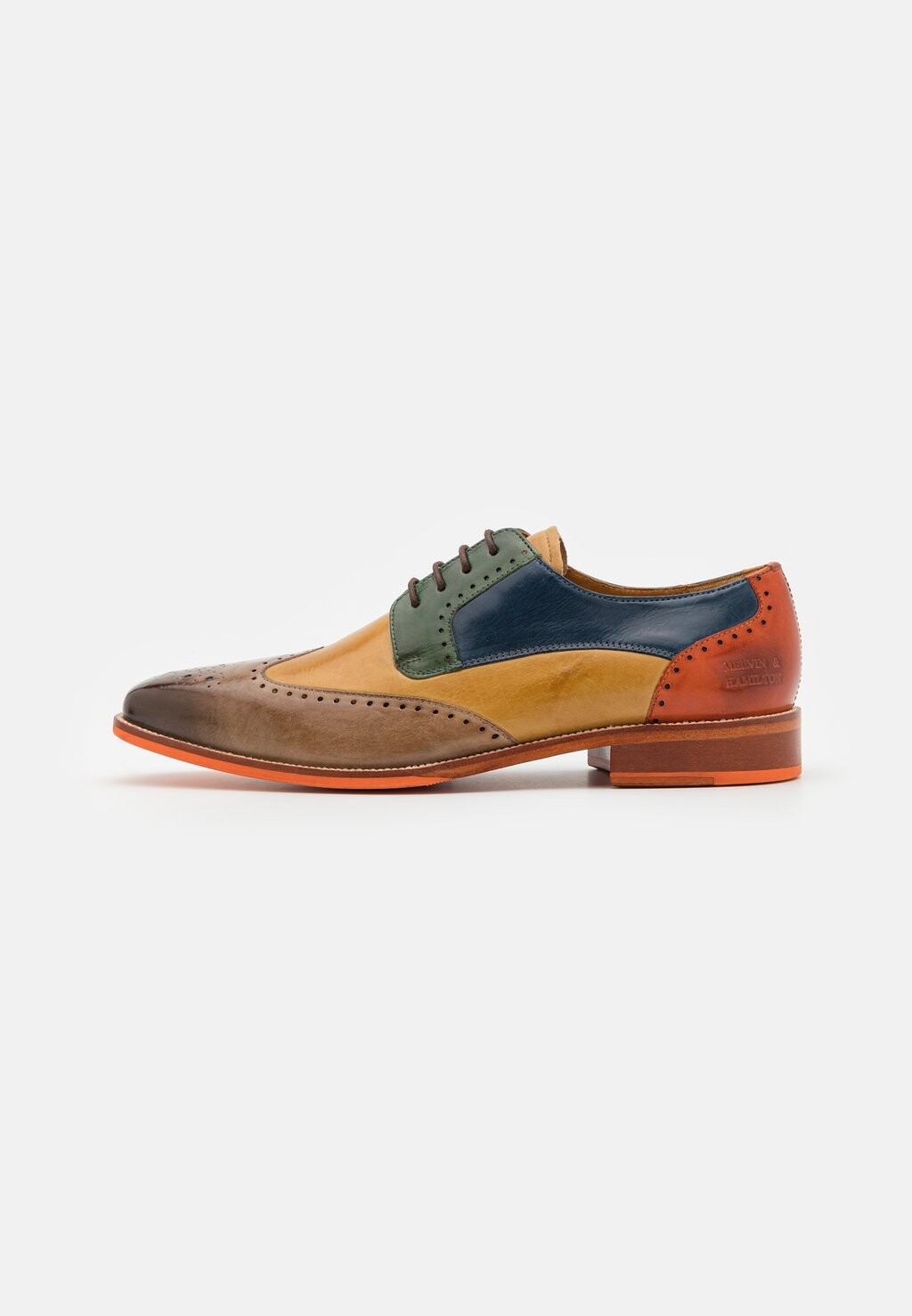 На шнуровке Emma 8 Melvin & Hamilton, цвет crust/black/spoleto/multi-coloured/orange
На шнуровке Emma 8 Melvin & Hamilton, цвет crust/black/spoleto/multi-coloured/orange