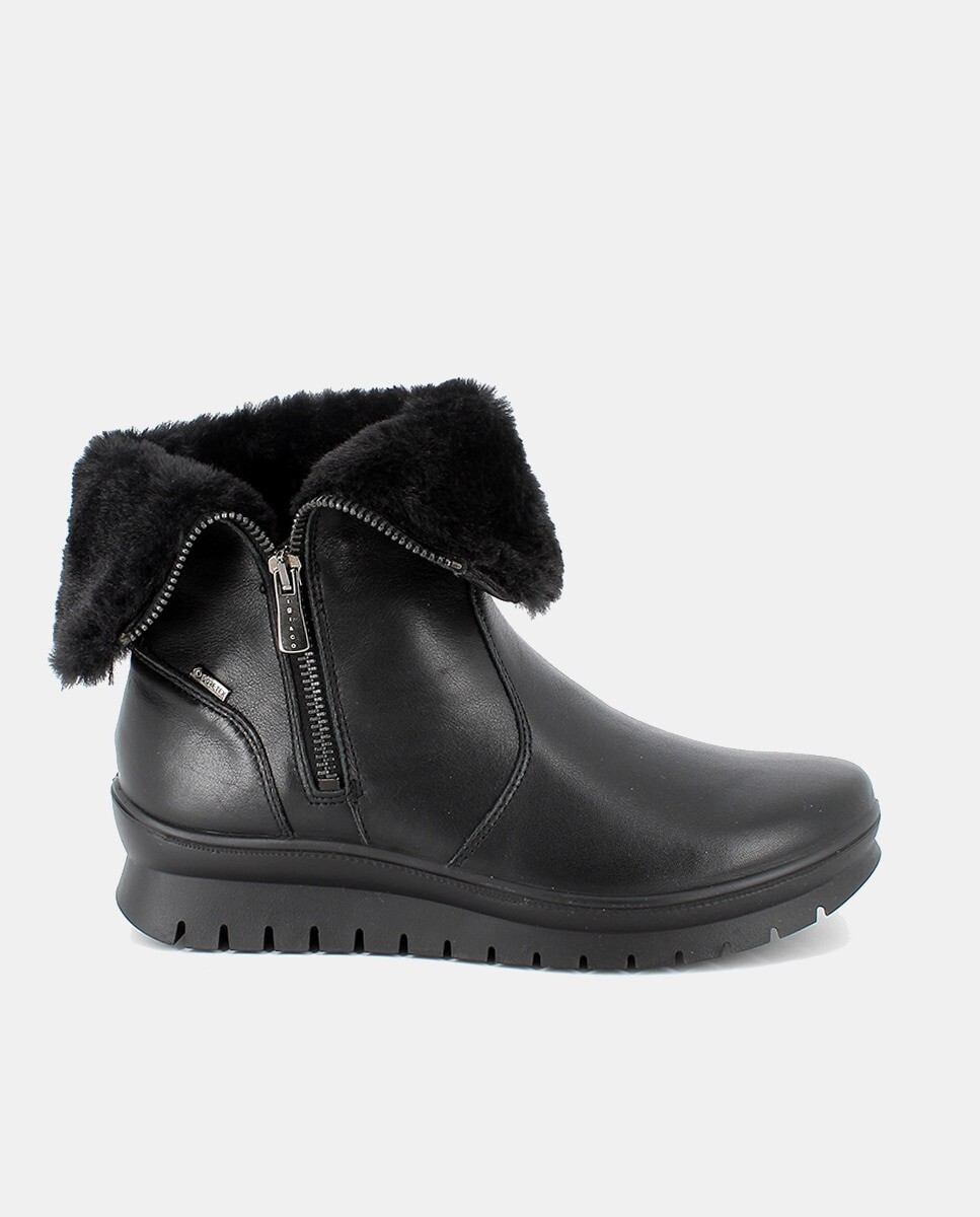Женские кожаные ботильоны с подкладкой Goretex и рифленой подошвой Igi&Co, черный
Женские кожаные ботильоны с подкладкой Goretex и рифленой подошвой Igi&Co, черный