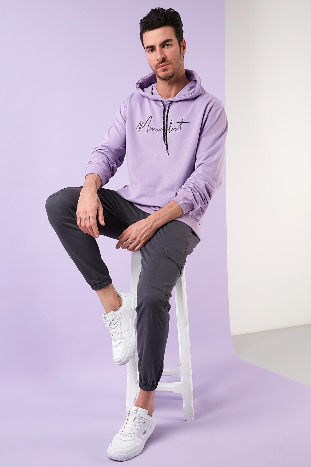 Хлопковый свитшот Slim Fit с капюшоном и карманами-кенгуру 5414019 Buratti, матовый сиреневый, Фиолетовый
Хлопковый свитшот Slim Fit с капюшоном и карманами-кенгуру 5414019 Buratti, матовый сиреневый, Фиолетовый