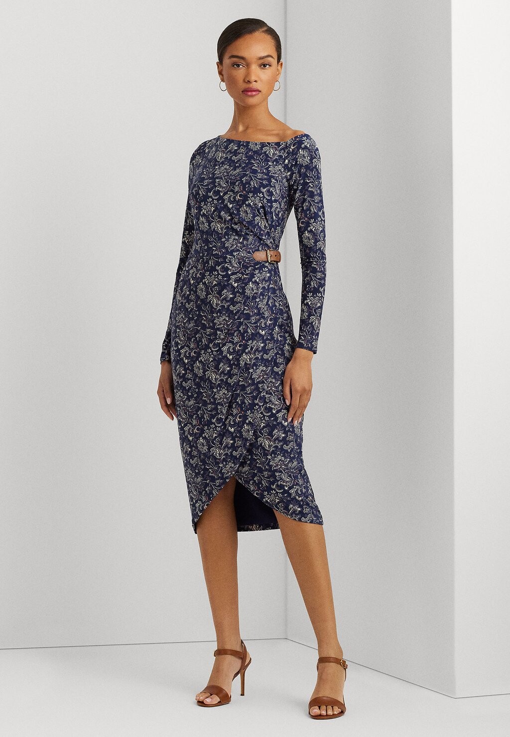 Платье-футляр SALBIE LONG SLEEVE DAY DRESS Lauren Ralph Lauren, цвет navy/cream/pink
Платье-футляр SALBIE LONG SLEEVE DAY DRESS Lauren Ralph Lauren, цвет navy/cream/pink