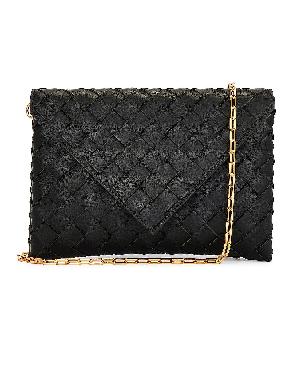Сумка-клатч Bottega Veneta Medium Envelope Pouch Chain, цвет Dark Green & Gold
Сумка-клатч Bottega Veneta Medium Envelope Pouch Chain, цвет Dark Green & Gold