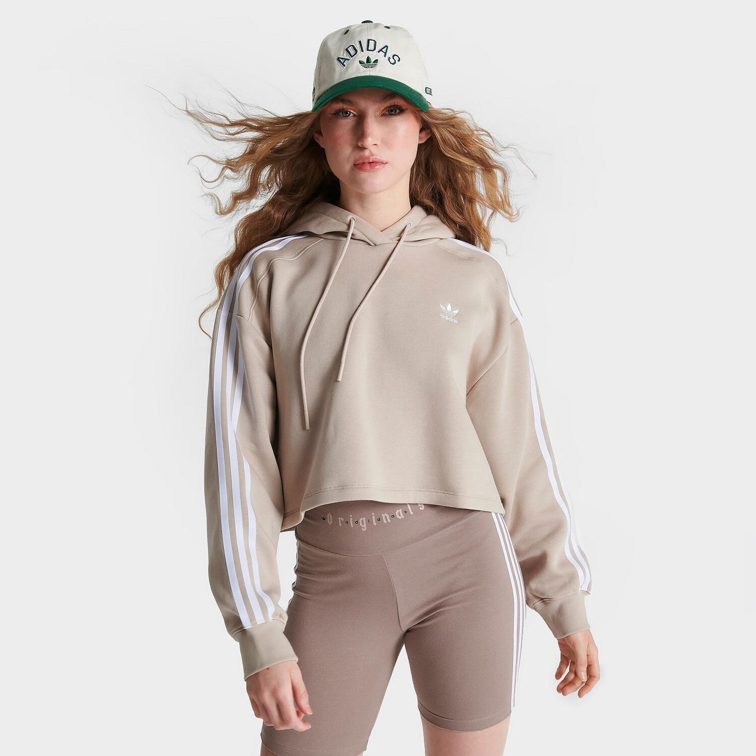 Женские кроссовки adidas Originals R.Y.V. Укороченная толстовка с капюшоном, бежевый
Женские кроссовки adidas Originals R.Y.V. Укороченная толстовка с капюшоном, бежевый