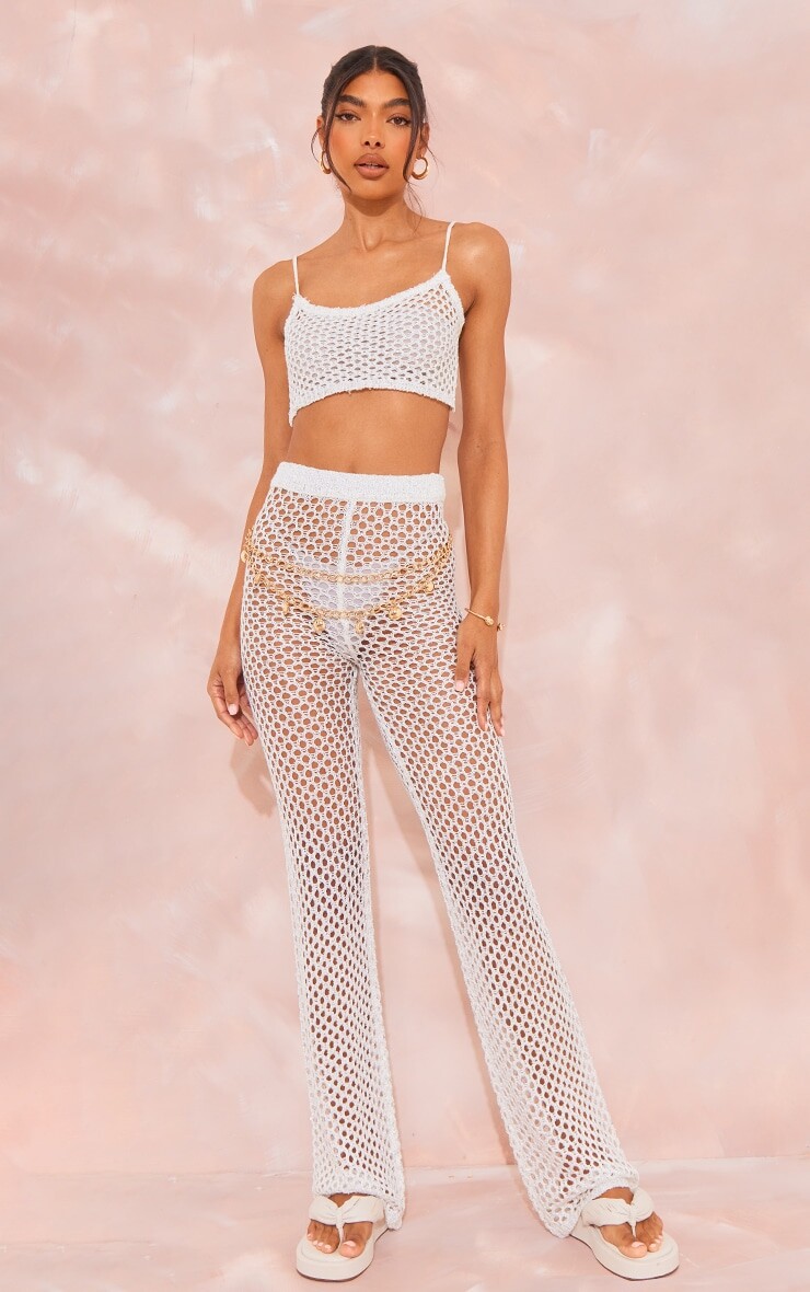 PrettyLittleThing Высокие белые расклешенные брюки в сетку на бретельках с пайетками, Белый
PrettyLittleThing Высокие белые расклешенные брюки в сетку на бретельках с пайетками, Белый