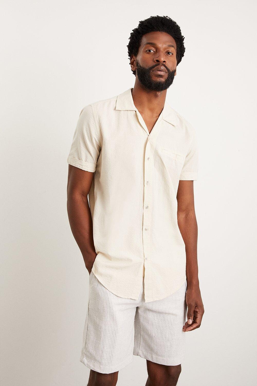 Рубашка из жатого хлопка с короткими рукавами Slim Fit Stone Revere Burton, бежевый
Рубашка из жатого хлопка с короткими рукавами Slim Fit Stone Revere Burton, бежевый