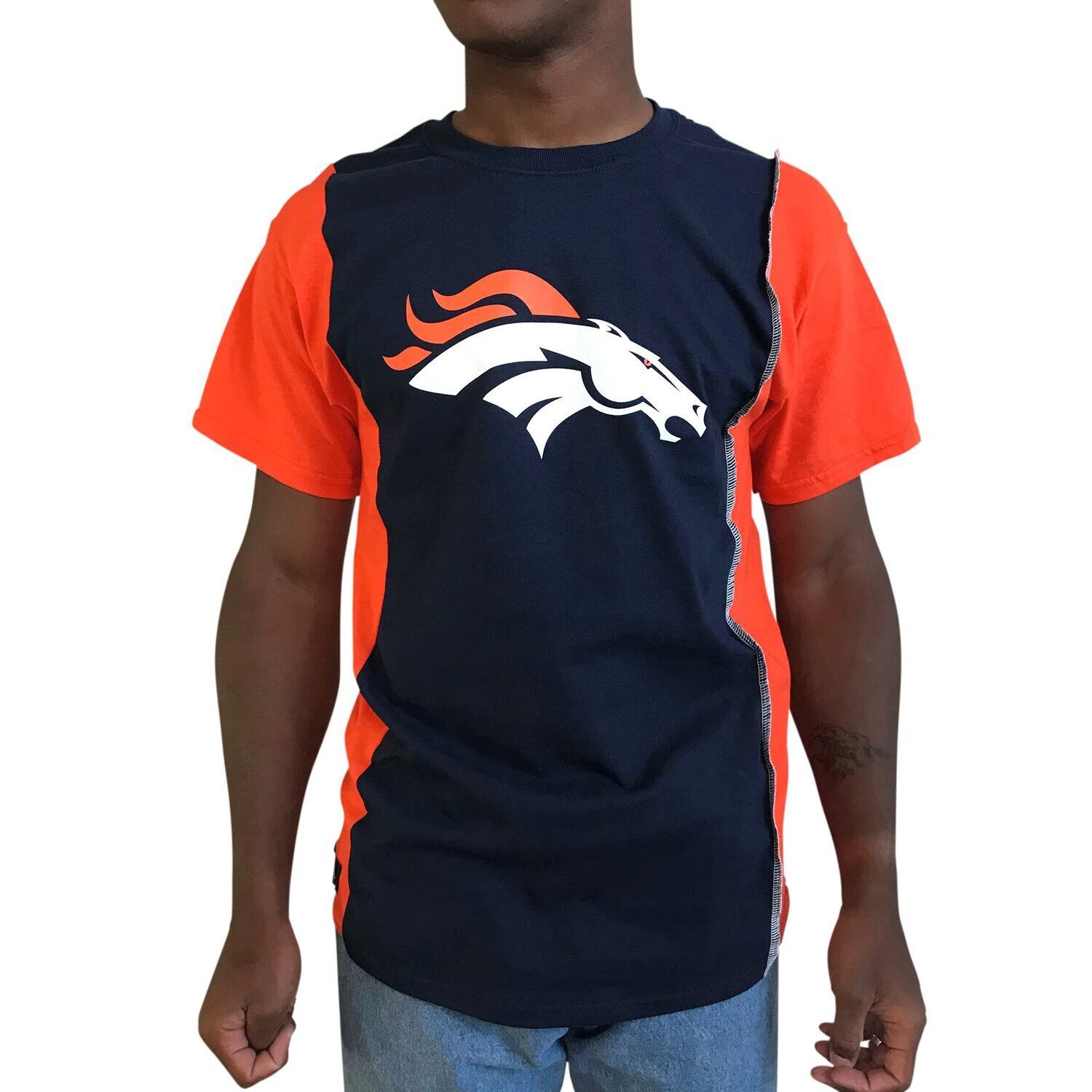 Мужская футболка из переработанного материала Denver Broncos, темно-синяя/оранжевая футболка с разрезом из переработанного материала
Мужская футболка из переработанного материала Denver Broncos, темно-синяя/оранжевая футболка с разрезом из переработанного материала