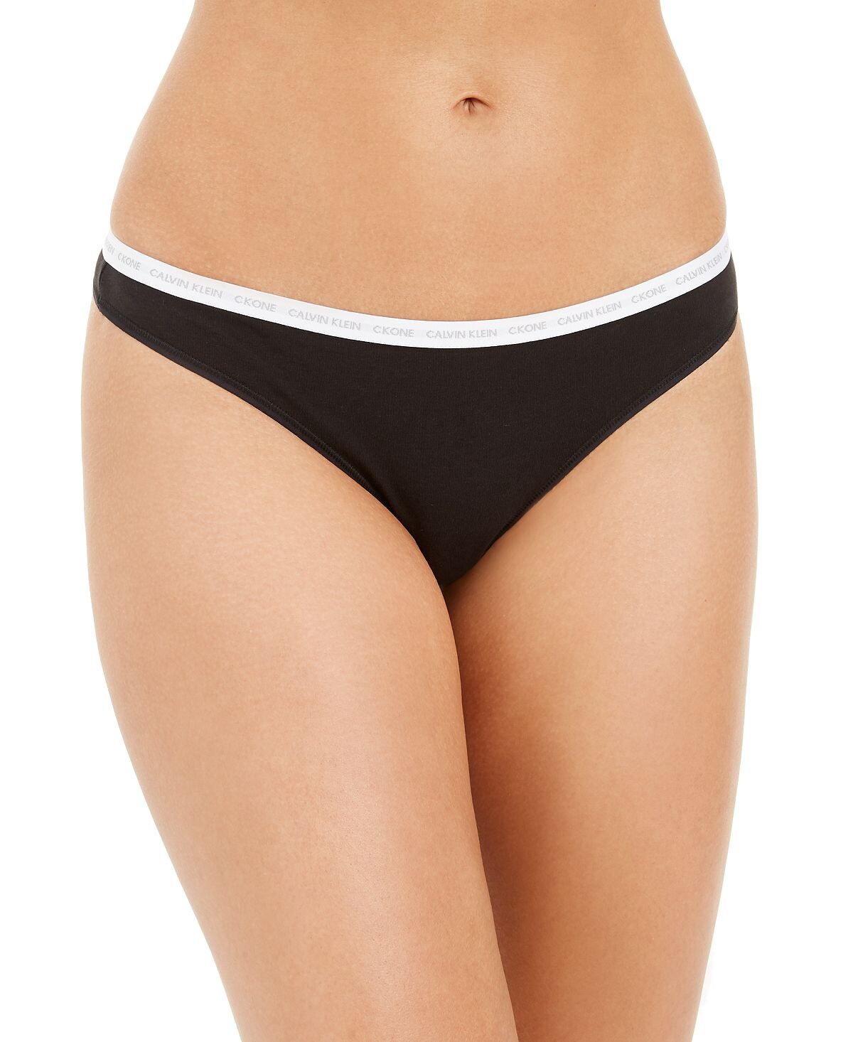 Нижнее белье CK One из хлопка для одиночных стрингов QD3783 Calvin Klein, черный
Нижнее белье CK One из хлопка для одиночных стрингов QD3783 Calvin Klein, черный