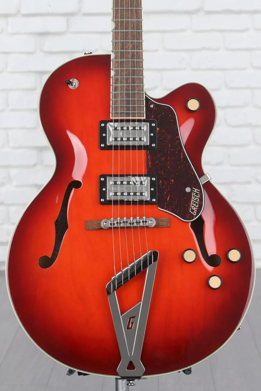 Новая электрогитара Gretsch G2420 Streamliner с полым корпусом и хвостовиком Chromatic II - Fireburst
Новая электрогитара Gretsch G2420 Streamliner с полым корпусом и хвостовиком Chromatic II - Fireburst