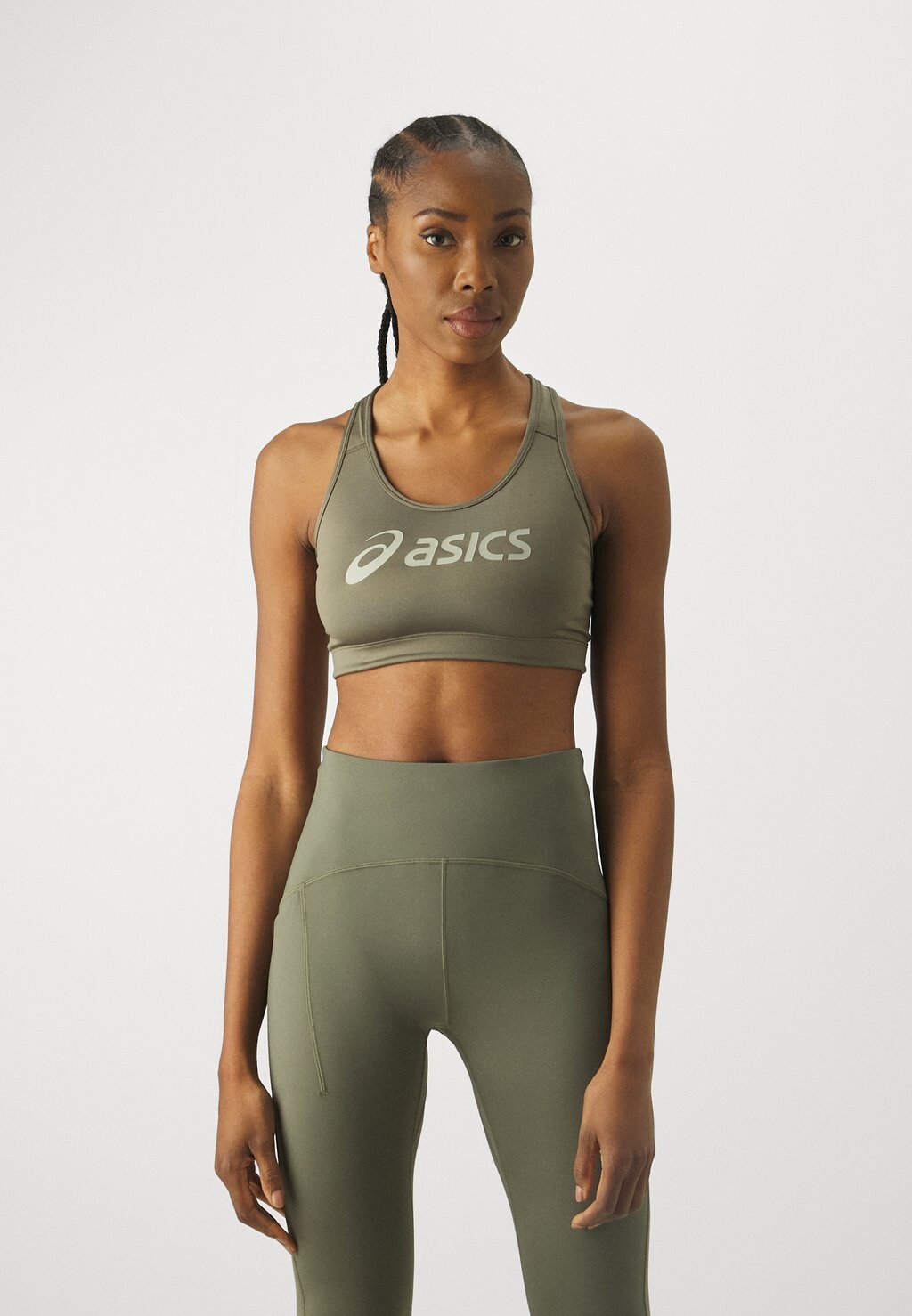 Спортивный бюстгальтер средней поддержки CORE LOGO BRA ASICS, цвет mantle green/olive grey
Спортивный бюстгальтер средней поддержки CORE LOGO BRA ASICS, цвет mantle green/olive grey