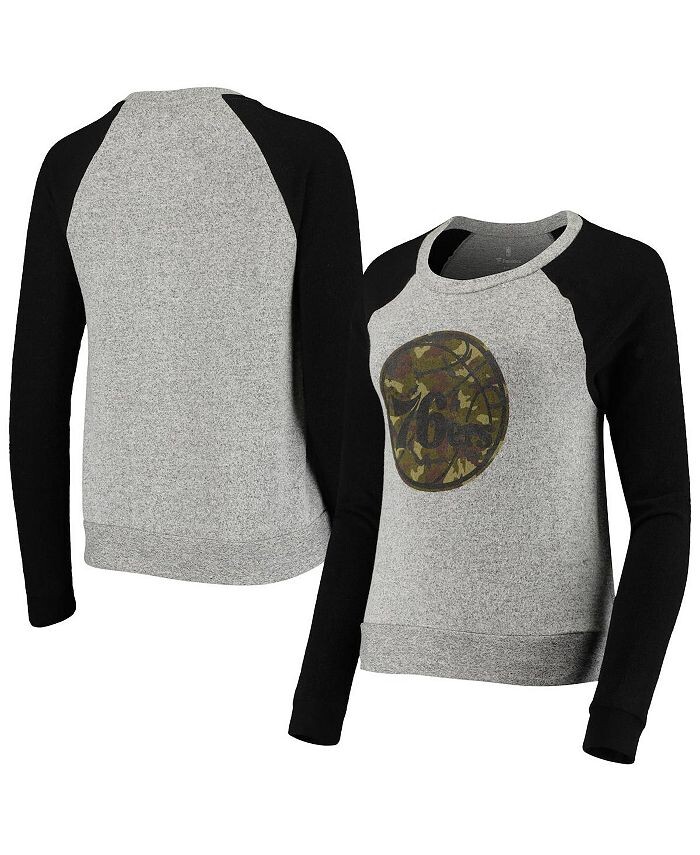 Женский серый свитшот с круглым вырезом Prestige Camo Raglan с логотипом Fanatics, серый
Женский серый свитшот с круглым вырезом Prestige Camo Raglan с логотипом Fanatics, серый