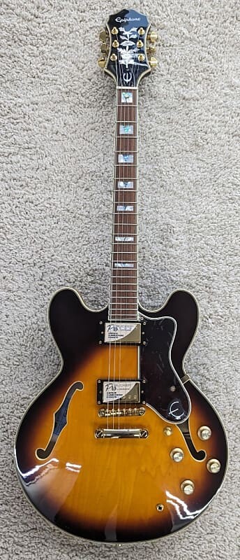 Электрогитара Epiphone Sheraton-II Pro Electric Guitar, Vintage Sunburst, Model ETSPVSGH1
Электрогитара Epiphone Sheraton-II Pro Electric Guitar, Vintage Sunburst, Model ETSPVSGH1