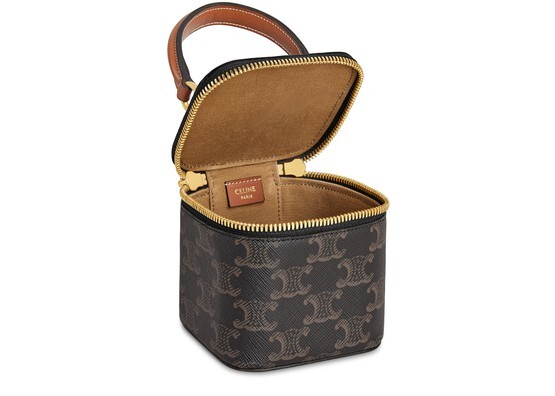 Миниатюрный туалетный столик из канвы Triomphe и телячьей кожи Celine, бежевый
Миниатюрный туалетный столик из канвы Triomphe и телячьей кожи Celine, бежевый