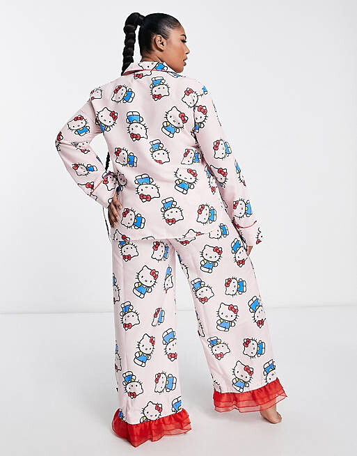 Розово-красный пижамный комплект с брюками Revere с принтом Hello Kitty и отделкой из органзы New Girl Order Curve
Розово-красный пижамный комплект с брюками Revere с принтом Hello Kitty и отделкой из органзы New Girl Order Curve