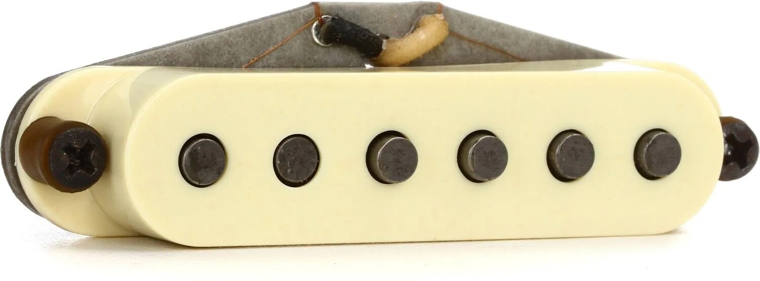 Звукосниматель Seymour Duncan Antiquity II Surfer Middle (RWRP) Strat Single Coil - состаренный белый
Звукосниматель Seymour Duncan Antiquity II Surfer Middle (RWRP) Strat Single Coil - состаренный белый