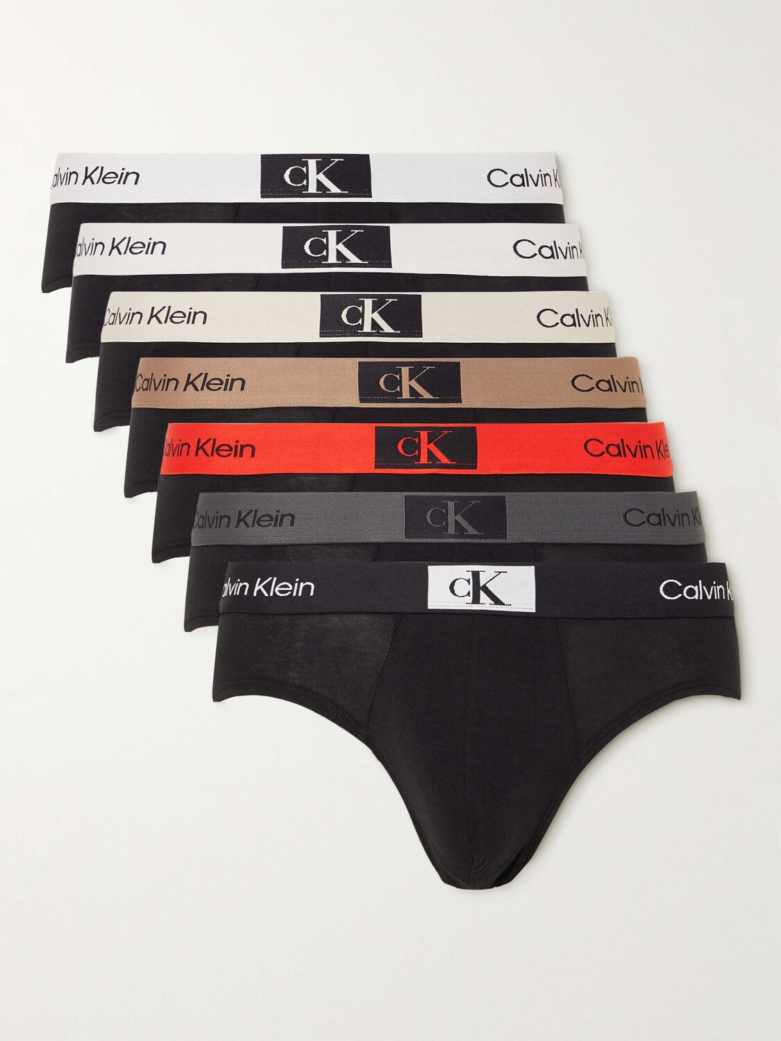 Комплект из семи трусов-боксеров из эластичного хлопка CALVIN KLEIN UNDERWEAR, черный
Комплект из семи трусов-боксеров из эластичного хлопка CALVIN KLEIN UNDERWEAR, черный