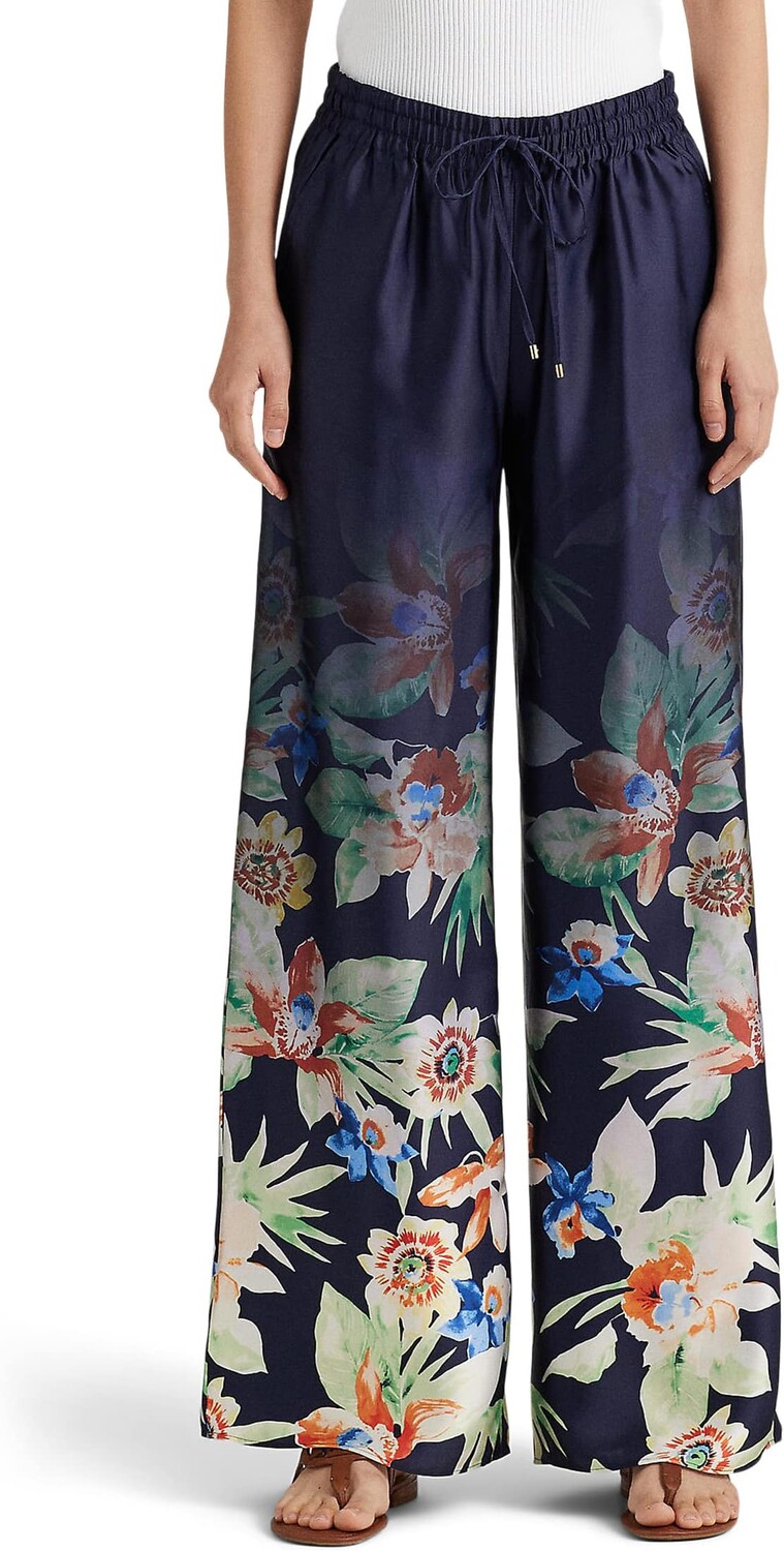 Широкие брюки из шармеза с цветочным принтом LAUREN Ralph Lauren, цвет Navy Multi
Широкие брюки из шармеза с цветочным принтом LAUREN Ralph Lauren, цвет Navy Multi