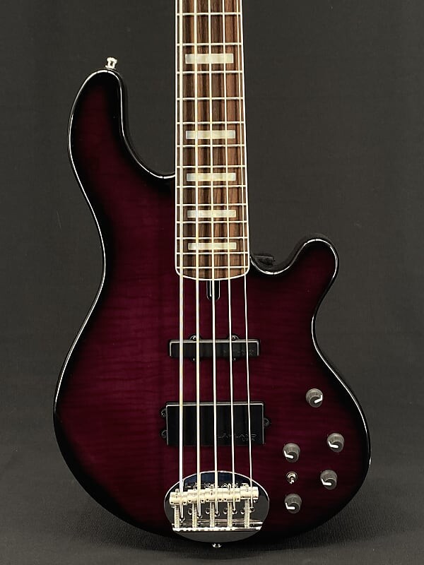 Басс гитара Lakland 55-94 Deluxe 5-String with Flame Maple Top in Purple Sunburst
Басс гитара Lakland 55-94 Deluxe 5-String with Flame Maple Top in Purple Sunburst