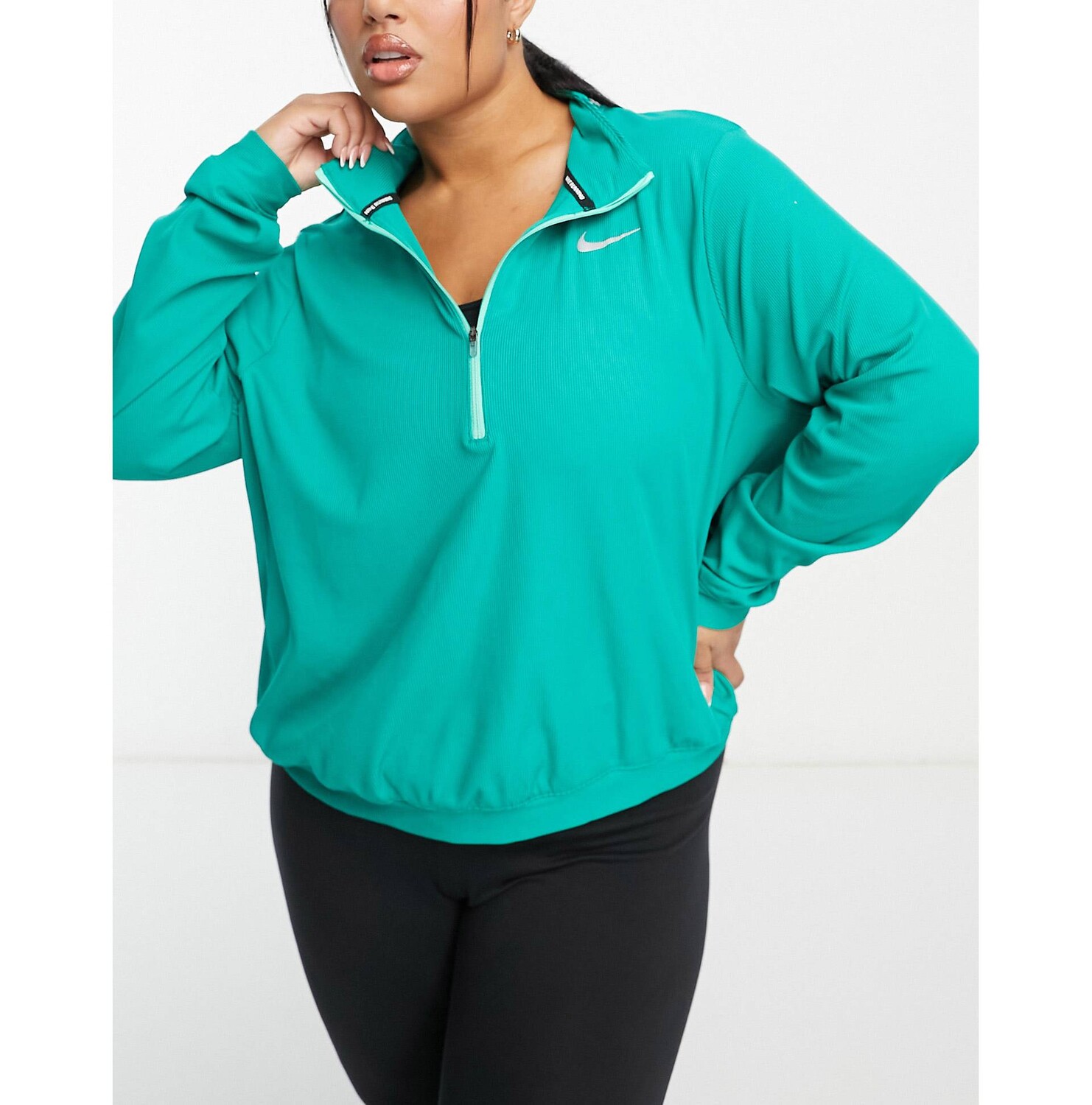 Nike Running Element Plus Новинка сезона, зеленый топ Dri-FIT на молнии до половины длины
Nike Running Element Plus Новинка сезона, зеленый топ Dri-FIT на молнии до половины длины