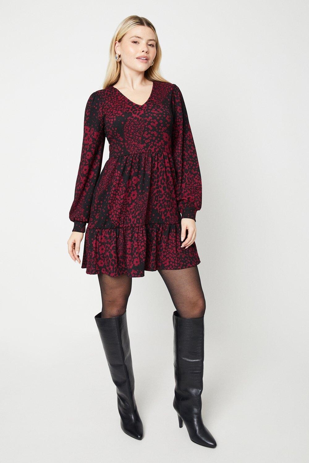 Многоярусное мини-платье с леопардовым принтом и V-образным вырезом Dorothy Perkins, красный
Многоярусное мини-платье с леопардовым принтом и V-образным вырезом Dorothy Perkins, красный