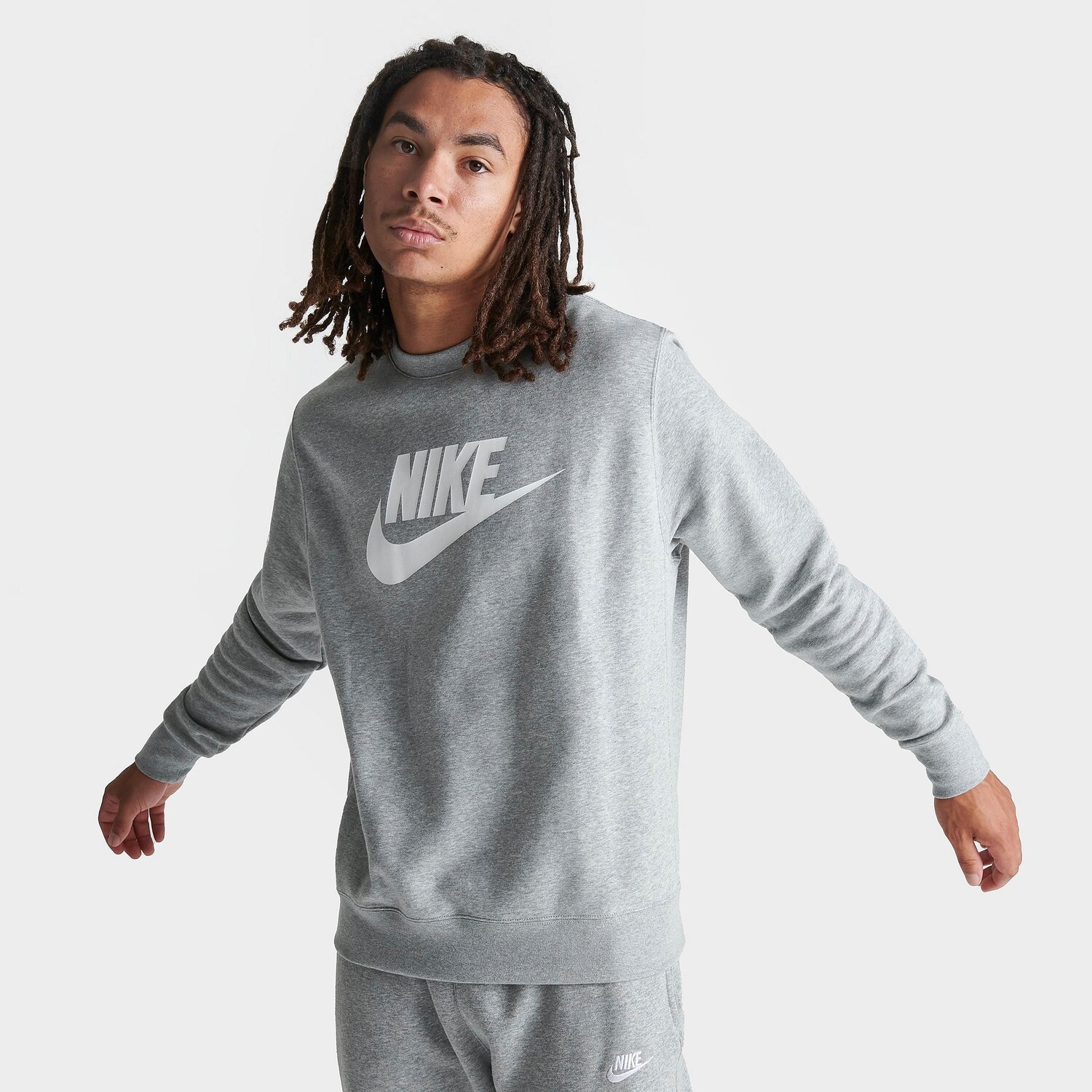 Флисовый свитшот с круглым вырезом с логотипом Nike Sportswear Club Futura, серый
Флисовый свитшот с круглым вырезом с логотипом Nike Sportswear Club Futura, серый