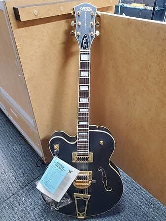 Электрогитара Gretsch G5191-BK Tim Armstrong Signature Electromatic Hollow Body 2010 - 2019 Black
Электрогитара Gretsch G5191-BK Tim Armstrong Signature Electromatic Hollow Body 2010 - 2019 Black