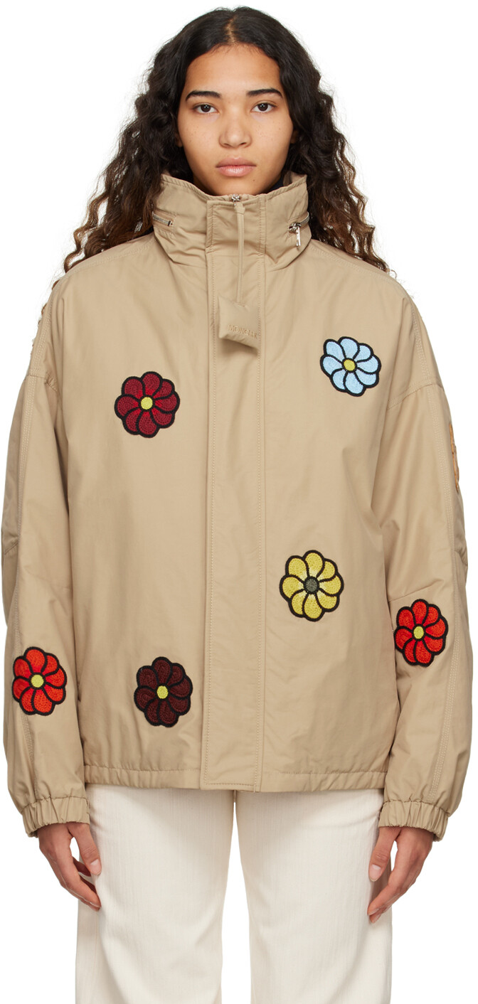 1 Moncler JW Anderson Бежевый пуховик Delamont Бежевый/Мульти Moncler Genius
1 Moncler JW Anderson Бежевый пуховик Delamont Бежевый/Мульти Moncler Genius
