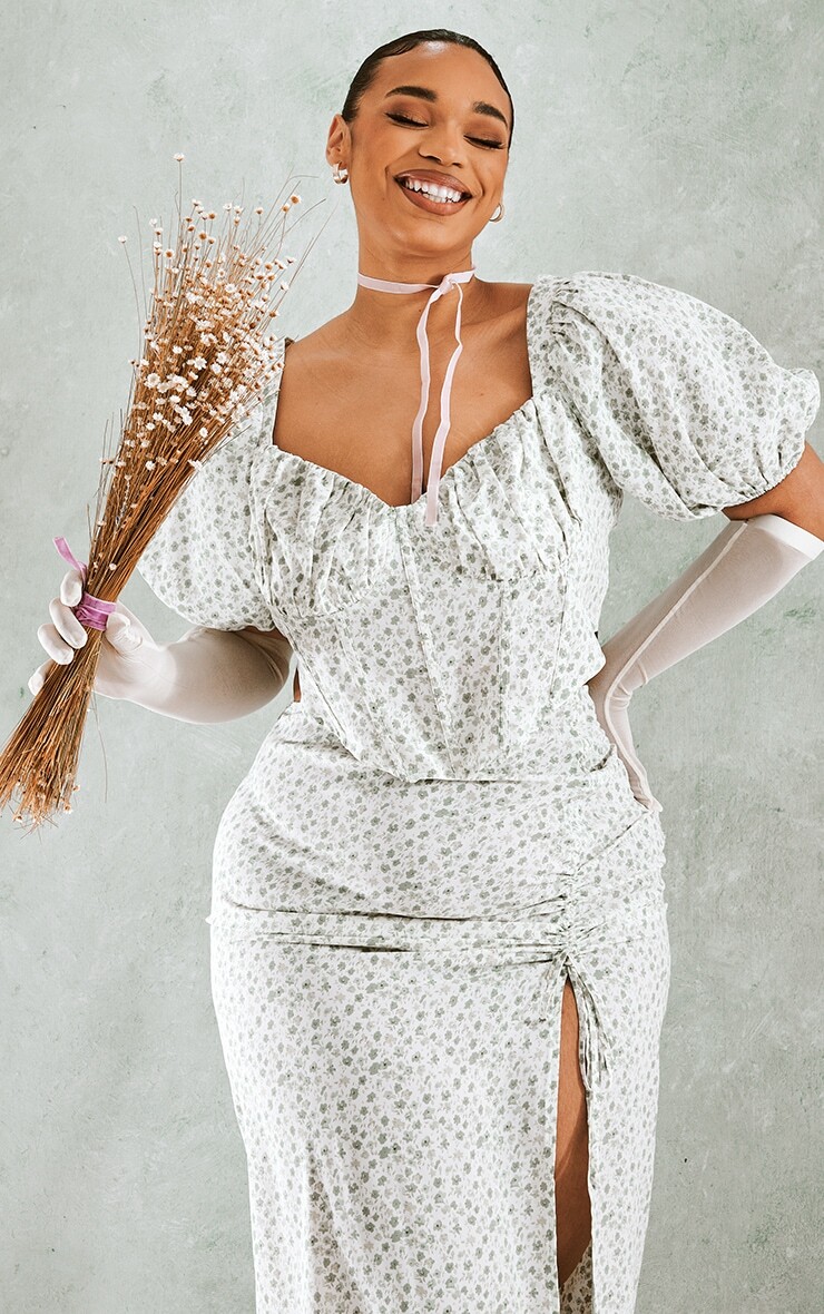 PrettyLittleThing Зеленый корсетный топ с пышными рукавами и цветочным принтом Plus Sage Green
PrettyLittleThing Зеленый корсетный топ с пышными рукавами и цветочным принтом Plus Sage Green