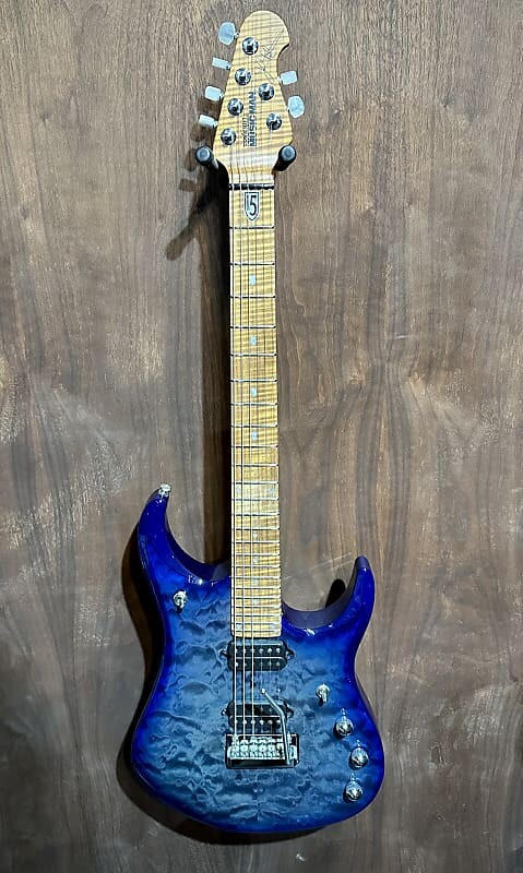 Электрогитара Ernie Ball Music Man JP15 John Petrucci Signature Cerulean Paradise Flame
Электрогитара Ernie Ball Music Man JP15 John Petrucci Signature Cerulean Paradise Flame