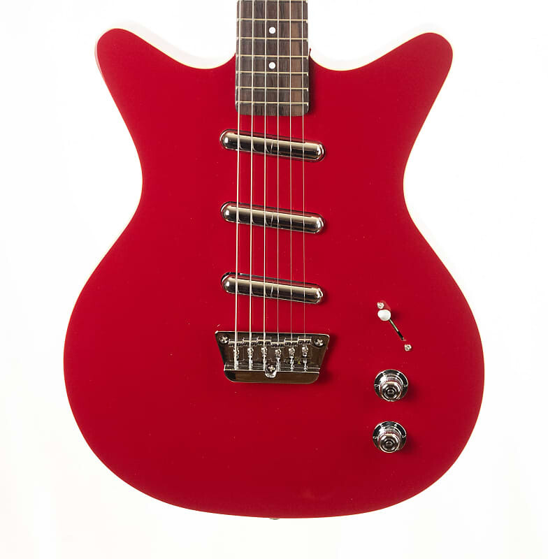 Электрогитара Danelectro 59 Triple Divine 3-lipstick pickup red only 6 lbs, 3 oz, new model!
Электрогитара Danelectro 59 Triple Divine 3-lipstick pickup red only 6 lbs, 3 oz, new model!
