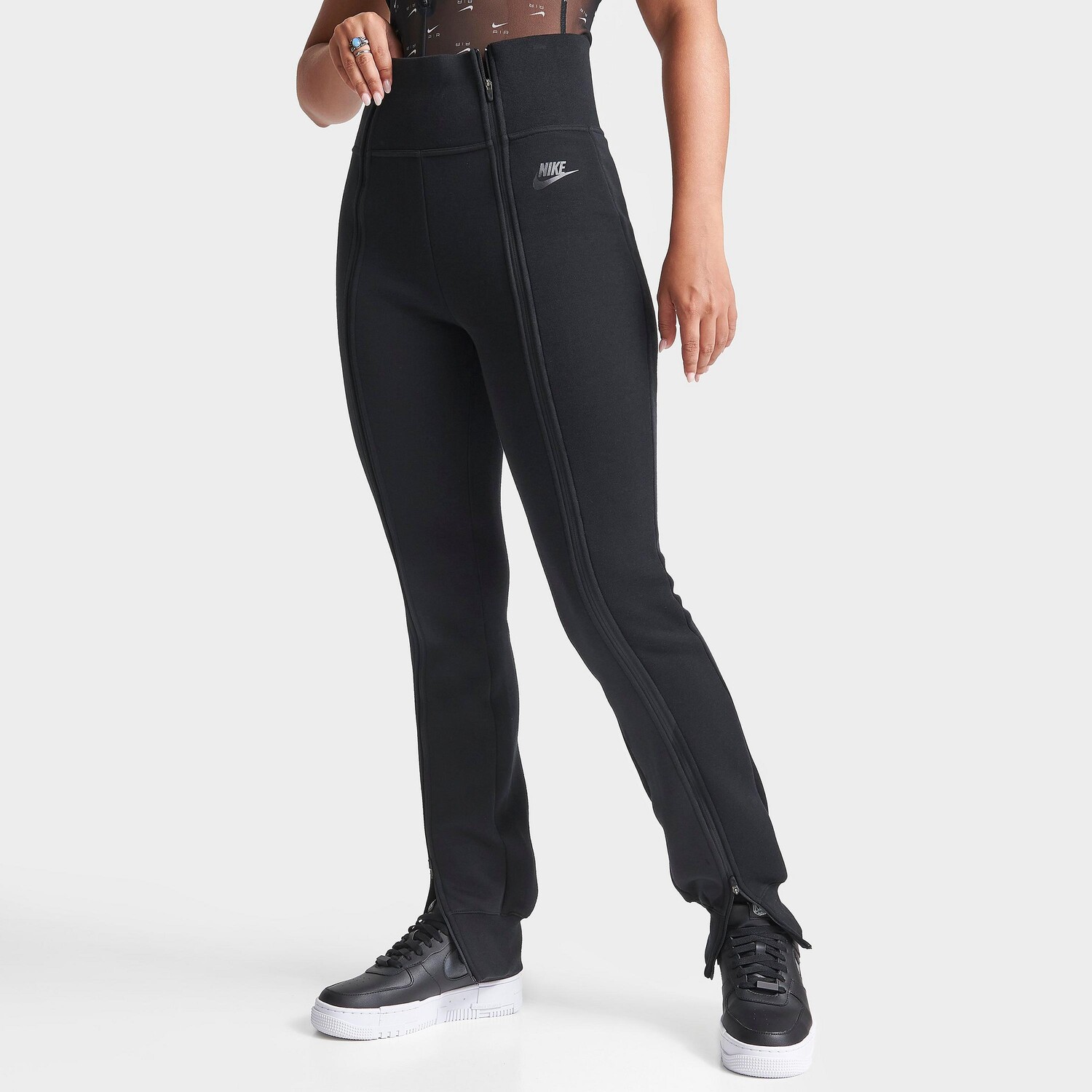 Женские узкие брюки из флиса с высокой посадкой Nike Sportswear Tech Fleece, черный
Женские узкие брюки из флиса с высокой посадкой Nike Sportswear Tech Fleece, черный