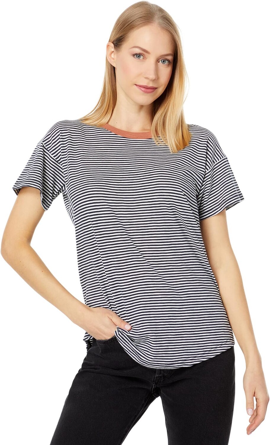 Футболка с круглым вырезом Whisper Sorrel Madewell, цвет Kusama Stripe Deep Indigo
Футболка с круглым вырезом Whisper Sorrel Madewell, цвет Kusama Stripe Deep Indigo