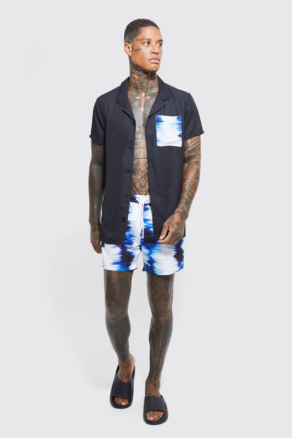 Рубашка и купальный комплект с коротким рукавом и карманом tie dye Boohoo, синий
Рубашка и купальный комплект с коротким рукавом и карманом tie dye Boohoo, синий