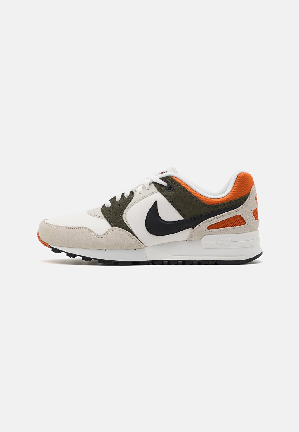 Кроссовки Nike AIR PEGASUS 89 PRM, фантом/черный/карго хаки/светлая кость/белый саммит/оранжевый костра
Кроссовки Nike AIR PEGASUS 89 PRM, фантом/черный/карго хаки/светлая кость/белый саммит/оранжевый костра