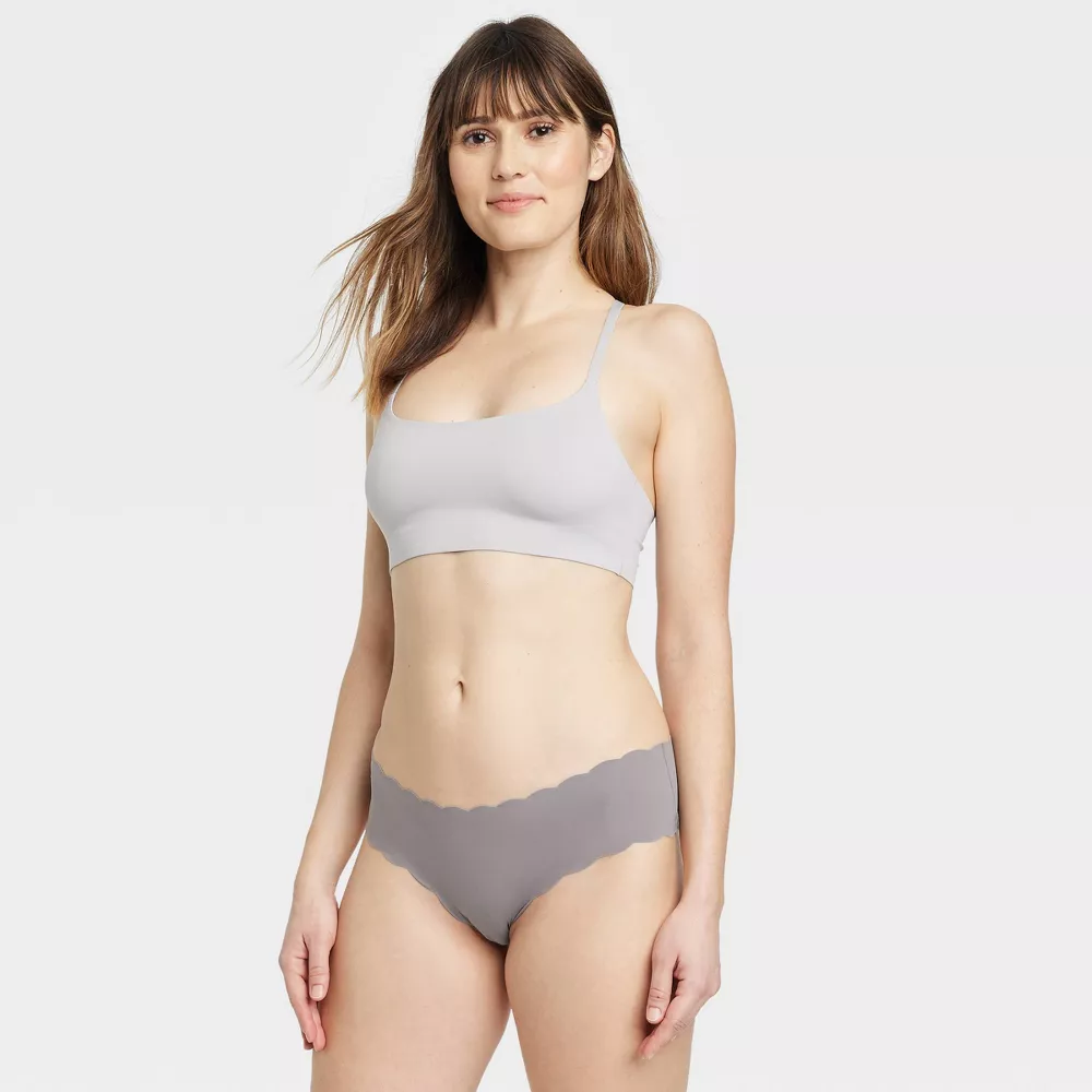 Женское нижнее белье Invisible Edge Cheeky с фестончатым краем - Auden, цвет Gray
Женское нижнее белье Invisible Edge Cheeky с фестончатым краем - Auden, цвет Gray