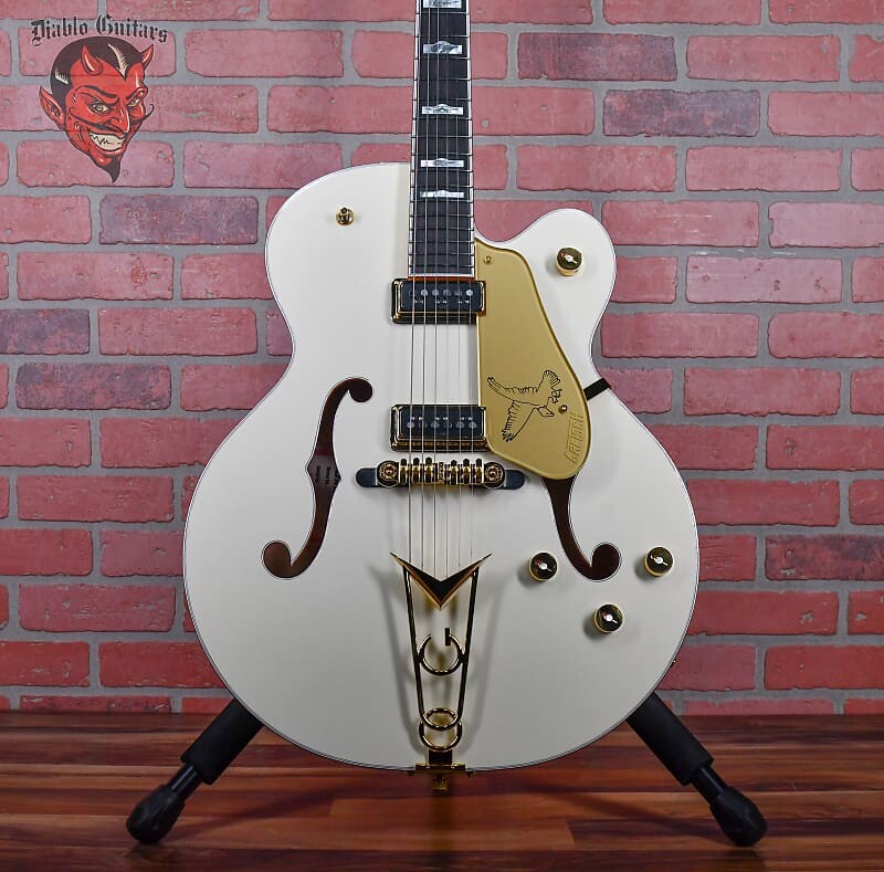 Электрогитара Gretsch G6136-55 Vintage Select '55 Falcon’ Hollowbody White Lacquer 2023 w/OHSC
Электрогитара Gretsch G6136-55 Vintage Select '55 Falcon’ Hollowbody White Lacquer 2023 w/OHSC