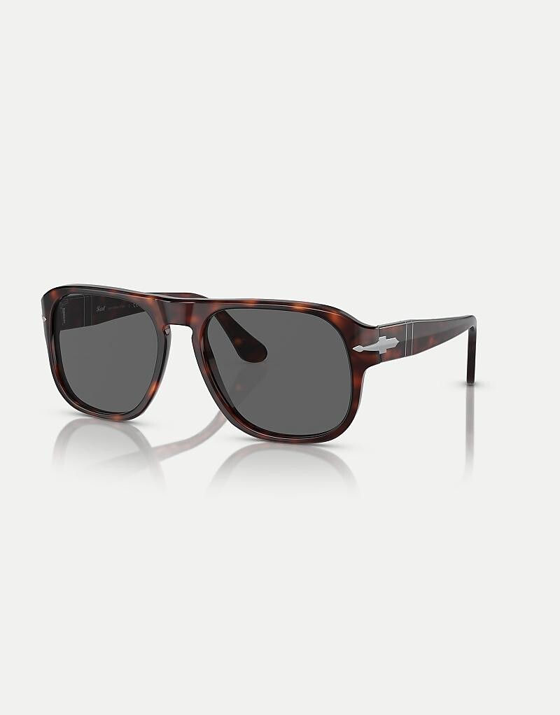 Persol Po3310s Джинсовые солнцезащитные очки прямоугольной формы темно-коричневого черепахового цвета с черными линзами
Persol Po3310s Джинсовые солнцезащитные очки прямоугольной формы темно-коричневого черепахового цвета с черными линзами
